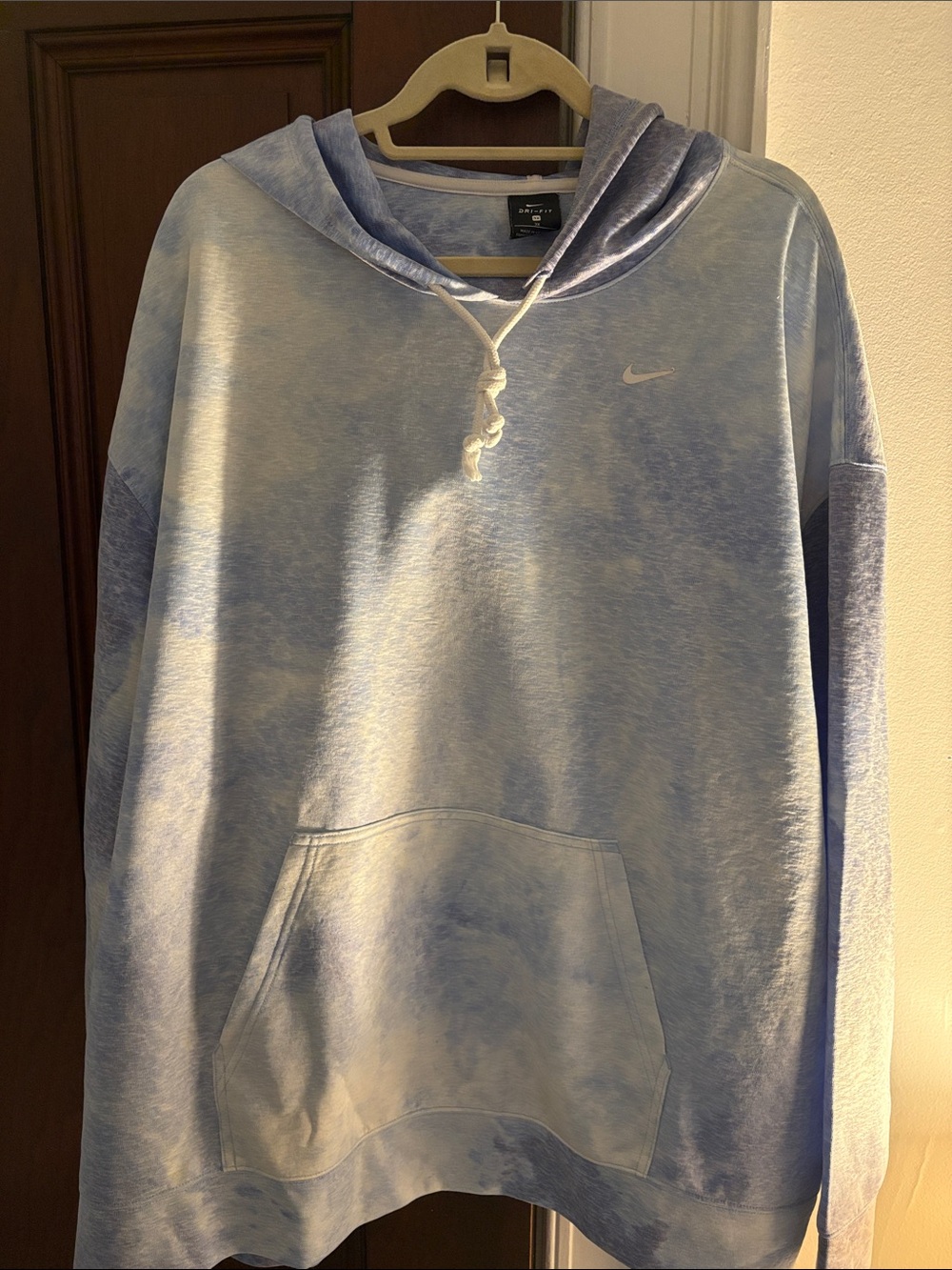 Nike Men's Light Blue Tie-Dye Pullover Hoodie